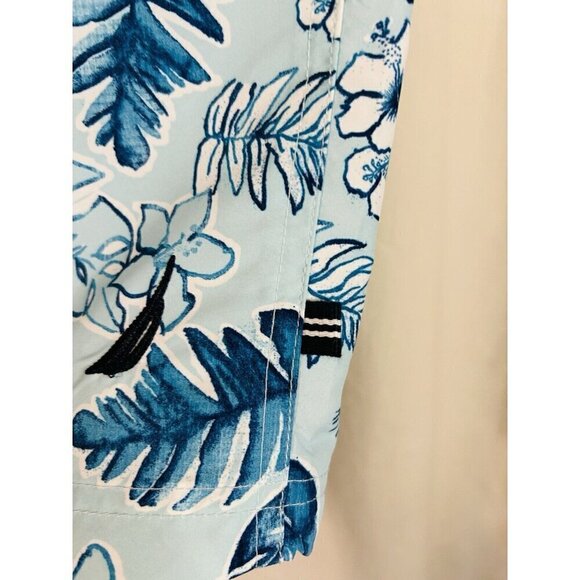 Men's Nautica swim Shorts trunks Tropical leaf print Shades Blue Size XL - Picture 3 of 8